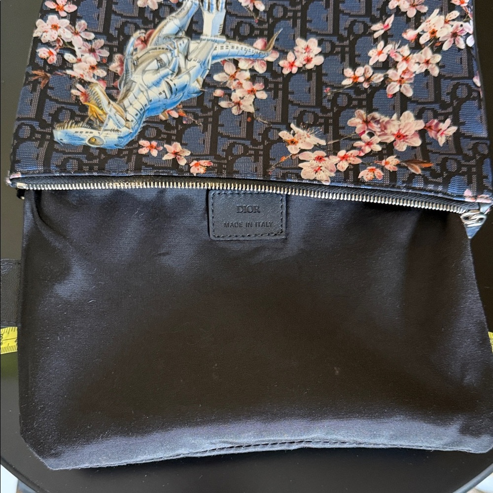 Christian Dior Homme x Hajime Sorayama dinosaur robot clutch/pouch with Box - Picture 7 of 11